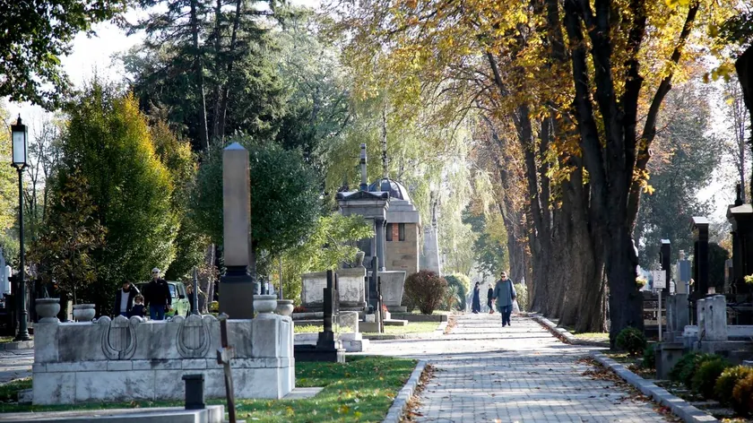 Sırbistan'da cenaze, mezar yeri ve anıt maliyetleri milyonlarca dinara ulaşıyor