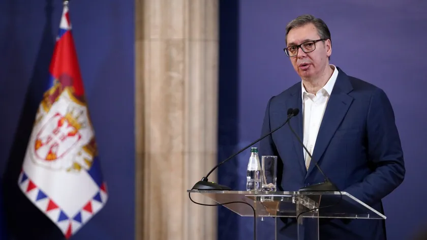 Sırbistan Cumhurbaşkanı Aleksandar Vučić siyasi partilerle istişareler ardından medyaya seslenecek