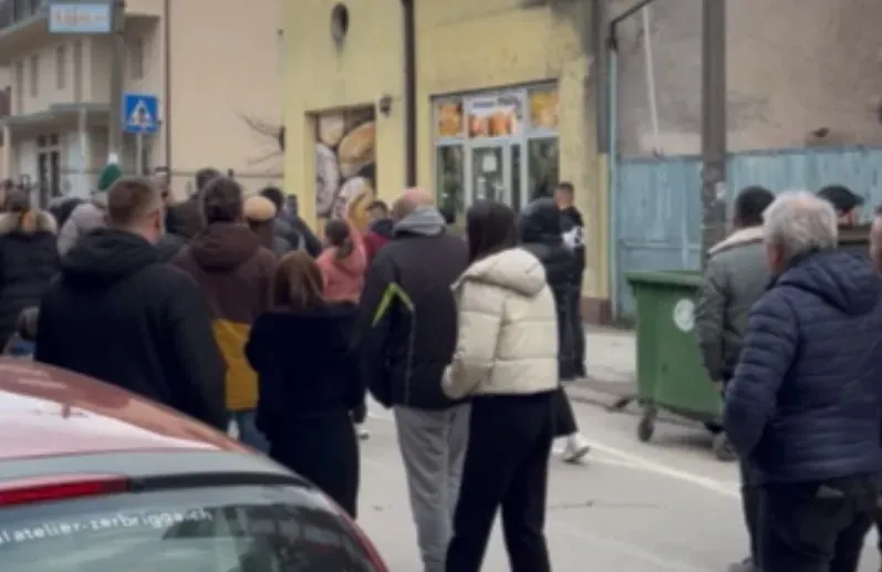 Surdulica'da Arnavut aile ölümcül trafik kazası sonrası linç kampanyasının hedefi oldu