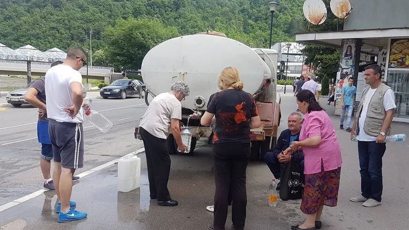 Zapad Sırbistan'da Su Krizi Yaşamaya Devam Ediyor