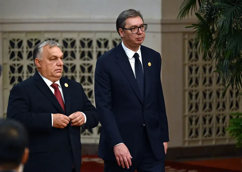Amerikalı bir profesör, Orban'ın düşüşünün Sırbistan'ın geleceğini değiştirebileceğini iddia ediyor.
