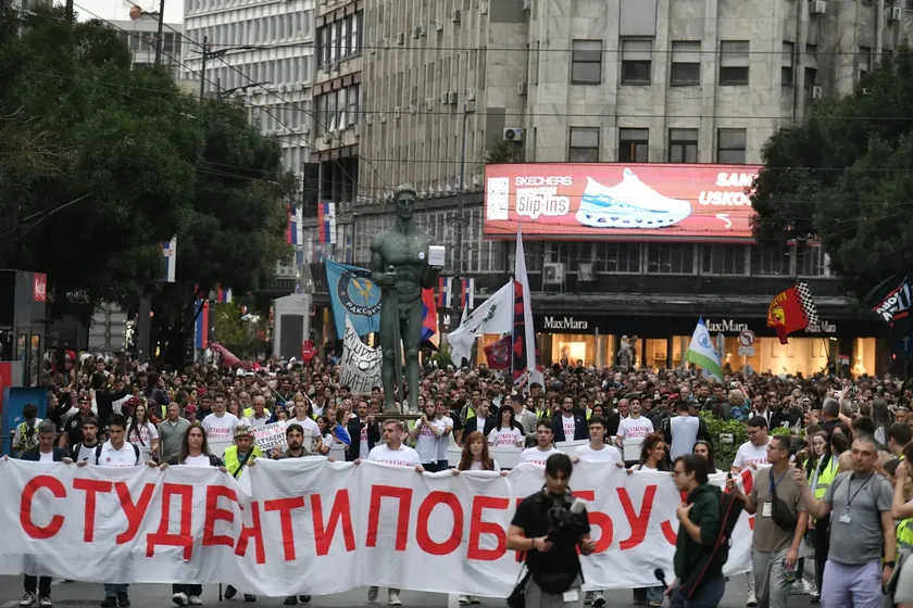 Rusinska Strana Zajedno za Vojvodinu, "Studenti pobe Äuju" listesini destekledi.
