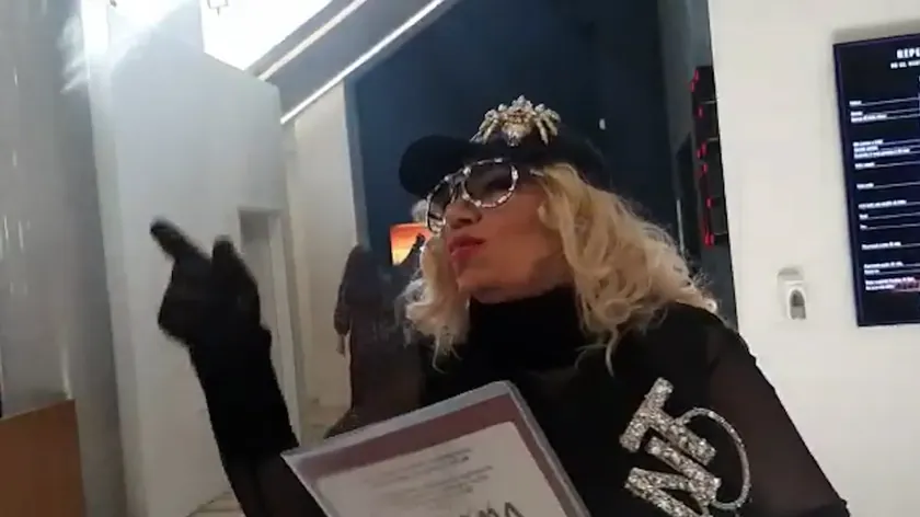 Sırbistan'da Nada Topčagić Jelena Karleuša'nın Rakovica'daki ilk sahne deneyimini anlattı