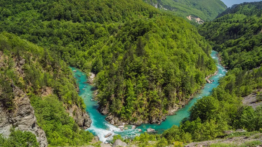 Karadağ ve Bosna Hersek'teki Tara Kanyonu 1.333 Metre Derinliğiyle Avrupa'nın İncisi
