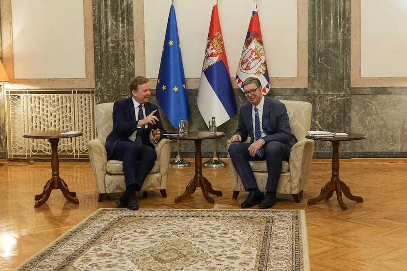 Sırbistan Cumhurbaşkanı Vučić: Priştine Adımları Gerilimi Yükseltiyor, Diyalog Tek Çözüm Yolu.