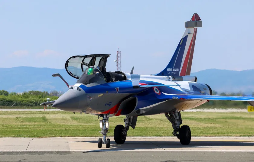 Hırvatistan Hava Kuvvetleri'ne Ait Rafale Uçakları Teknik Problemler Nedeniyle Zorunlu Olarak İniş Yaptı