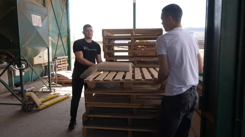 Sırbistan'ın Zarožje Köyü'nde Yaşayan Kardeşlerin Yol Altyapısı Sorunu Gündemde