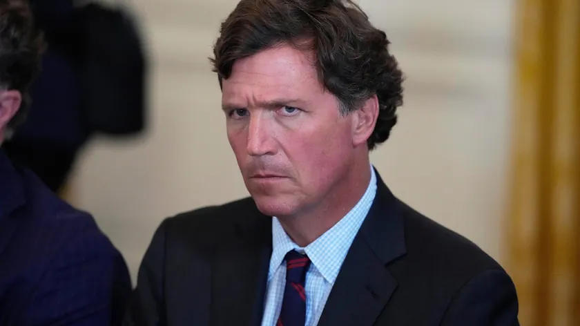 ABD'li Gazeteci Tucker Carlson, Ülkesinin Felakete Gittiğini ve Pişman Olduğunu Belirtti