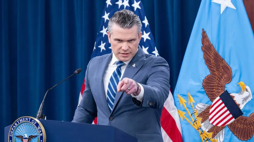 ABD Savunma Bakanı Hegset İran'a Nükleer Silahlardan Vazgeçme Çağrısı Yaptı Avrupa'yı Hedef Aldı