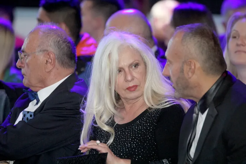 Sırbistan'dan Maja Odžaklija otizmin tüm aileyi etkilediğini vurguladı.