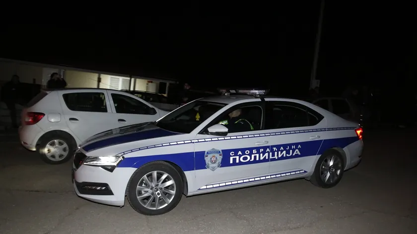 Sırbistan'ın Čačak kentinde genç tutuklandı, evinde bir kilogramdan fazla uyuşturucu bulundu