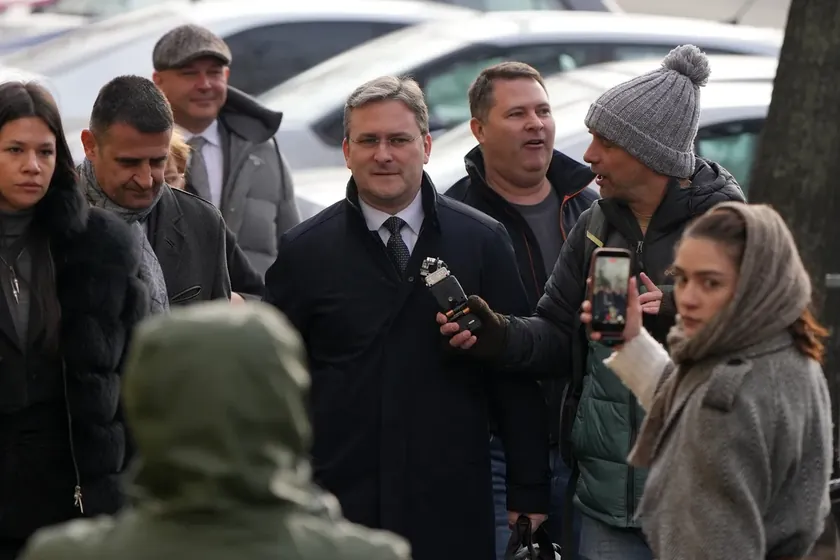 Sırbistan'da Kültür Bakanı Selaković davası yazışmaları mahkemede incelendi