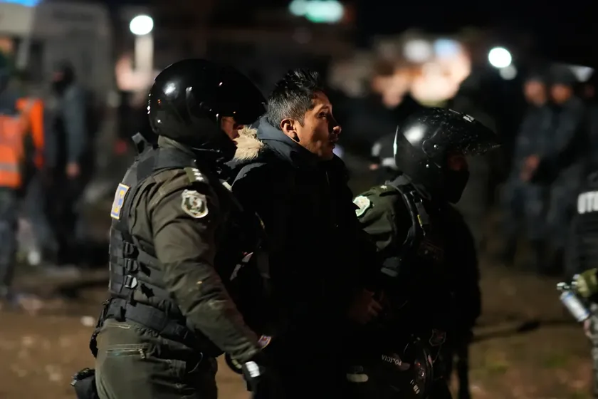 Bolivya Devlet Başkanı ekonomik kriz ve protestolar nedeniyle olağanüstü hal ilan etti