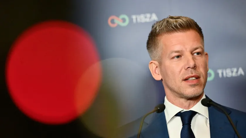 Macaristan'da Peter Mađar, Viktor Orban dönemine son vererek siyasi sahneye çıktı