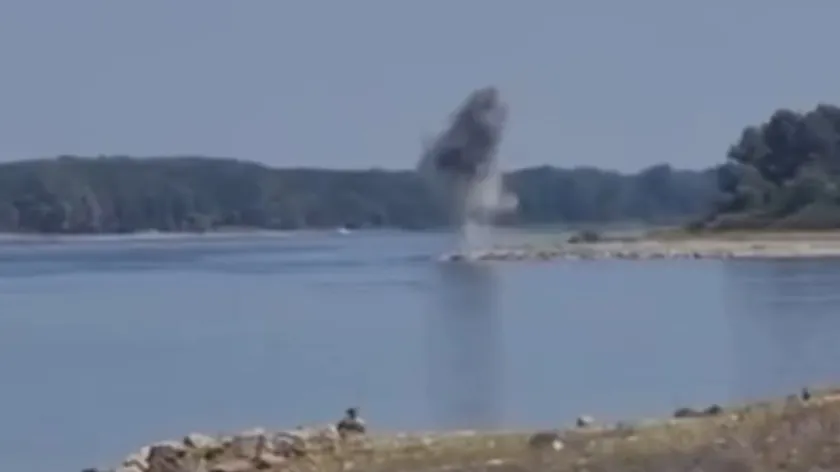 Rumunistan'da Dunav Nehri'nde 100'den fazla asker görev aldı.