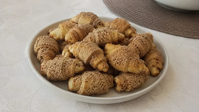 Sırbistan'da yapılan bir tarifle meki ve lezzetli pivske kiflice nasıl yapılır