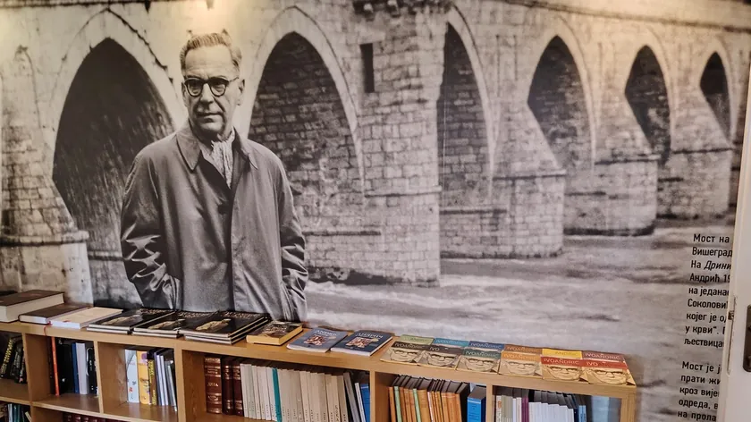 Ivo Andrić'in huzur bulduğu ve sonsuza deklan ettiği yer olan Hersek Novi'deki ev.