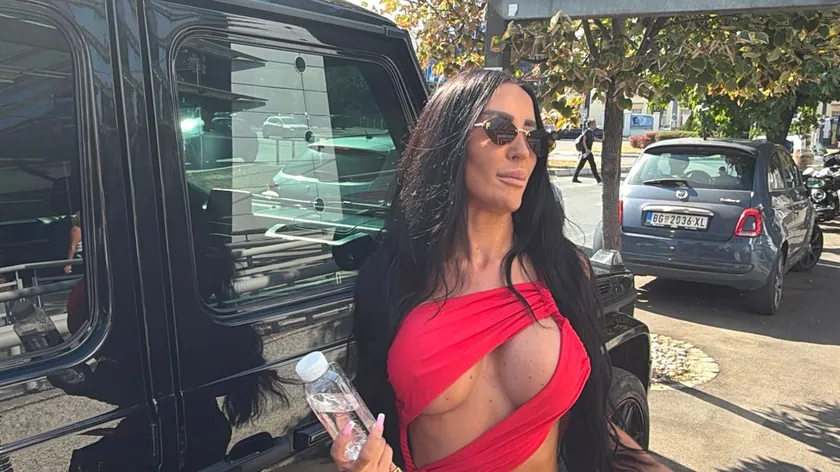 Sırp televizyonunda yaşanan kavga "Boginja" Slađa Poršelina'ya saldı!