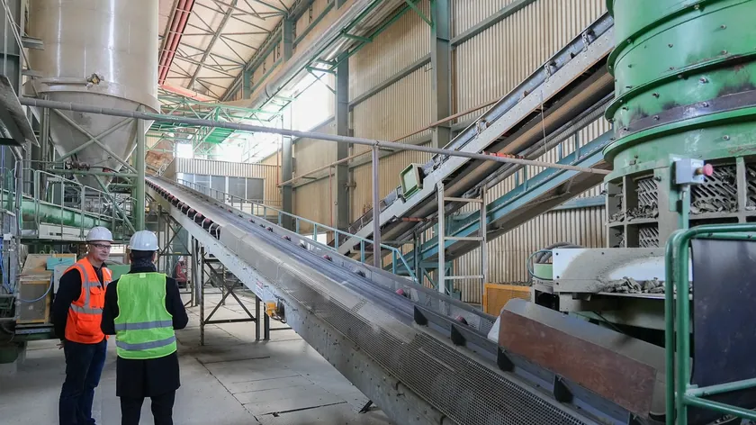 Sırbistan'da Yeni Kurallar ve Maaş Artışları Gençleri Çekiyor: Güvenlik Görevliliği Popüler Oldu