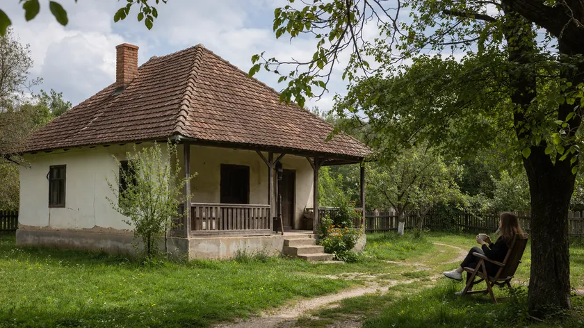 Sırbistan'da bir Sırp, Fransız komşusunun tacizleri yüzünden her gün cehennemi yaşıyor