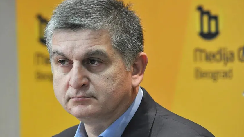 Şajn: Kragujevcu'da bir erkek, iktidara yakın bir kişi tarafından Roma çocuk dövüldü