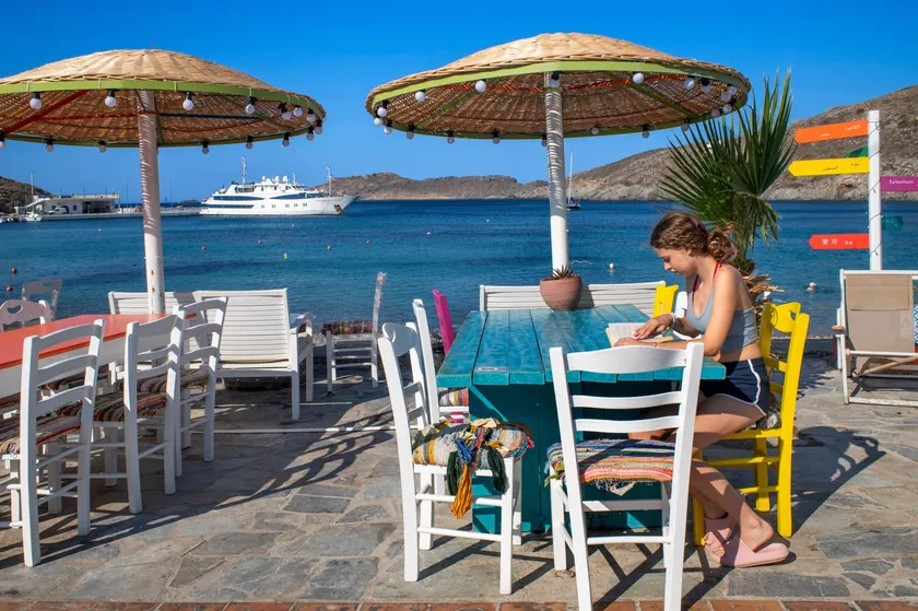 Genç ailelere Yunanistan'da ücretsiz ev, gıda ve 18.000 Euro teklif ediliyor