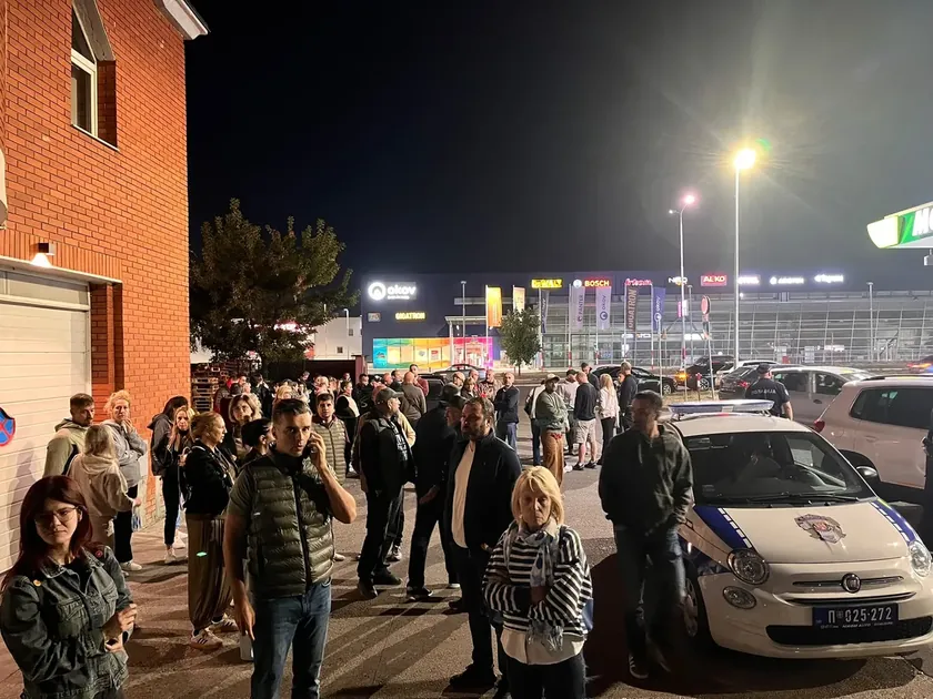 Belgrad Belediye Başkanı Şapić, bir meclis üyesine saldırı iddiasıyla karakola götürüldü