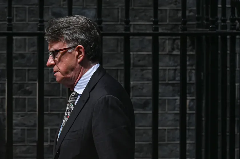 Britanya'da siyasetçi Mandelson hakkında Epstein bağlantıları nedeniyle cezai soruşturma başlatıldı