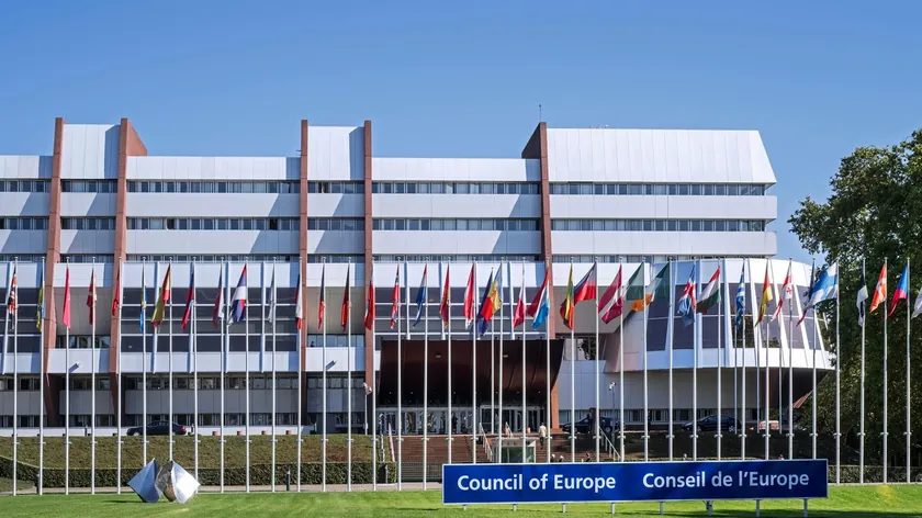 Venedik Komisyonu Sırbistan yargı yasaları hakkında acil görüş açıklayacak