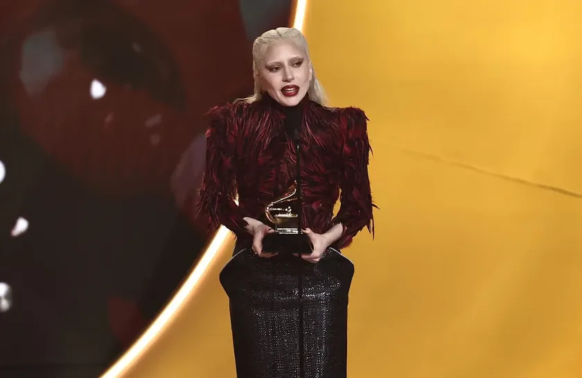 Lejdi Gaga'nın Gremi ödül törenindeki duygu dolu konuşması