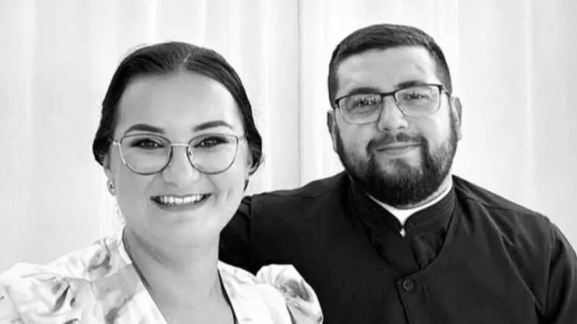 Brod Yakınlarında Kaza: Rahip ve Eşi Hayatını Kaybetti, Çocukların Durumu Stabil