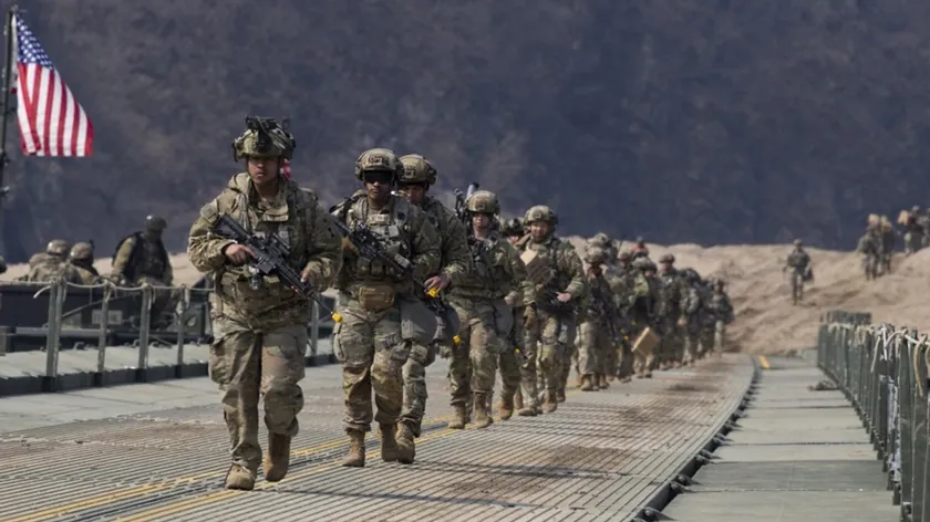 İran Bir Günde İki Amerikan Askeri Uçağı ile İki Helikopteri Vurduğunu Açıkladı