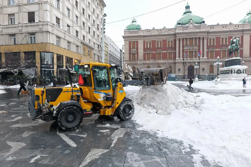Beograd'da Karşılaşılan Kar Yağışları ile İlgili Eleştiriler Artıyor