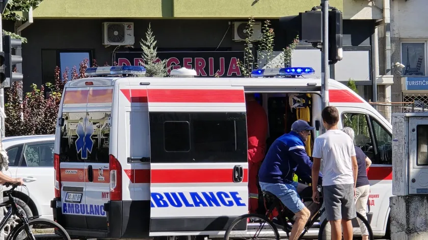 Sırbistan'da iki trafik kazası sonucu iki kişi hafif yaralandı.