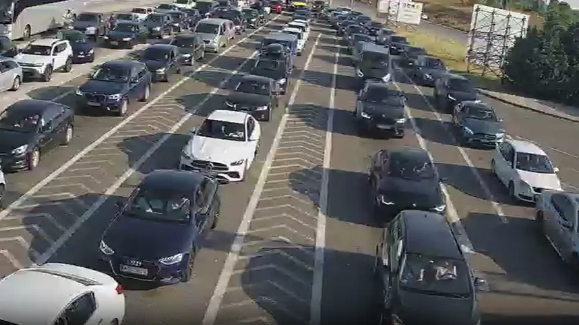 Sırbistan sınırlarında yoğun trafik oluştu.