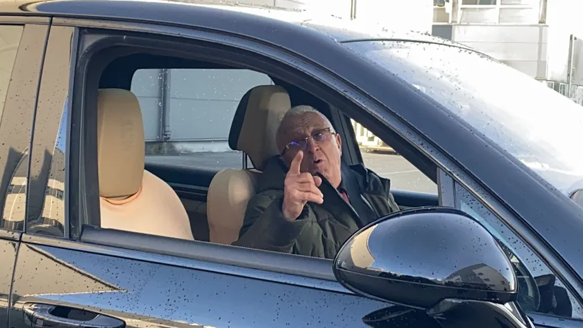 Sırp şarkıcının arkadaşı tarafından yapılan şakayla kaçmak zorunda kaldı