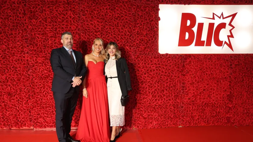 Medijska kuruluş “Blic” 30. yıldönümünü gösterişli bir konsereyle kutladı.