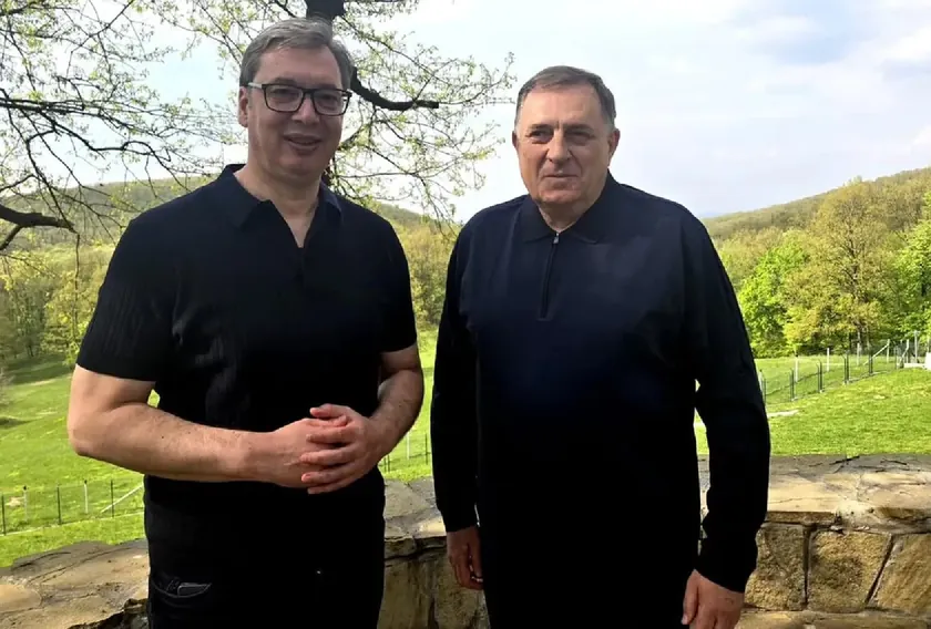 Sırp politikacı Nebojša Vukanović, Dodik'in kontrolünü kaybettiğini iddia ediyor.