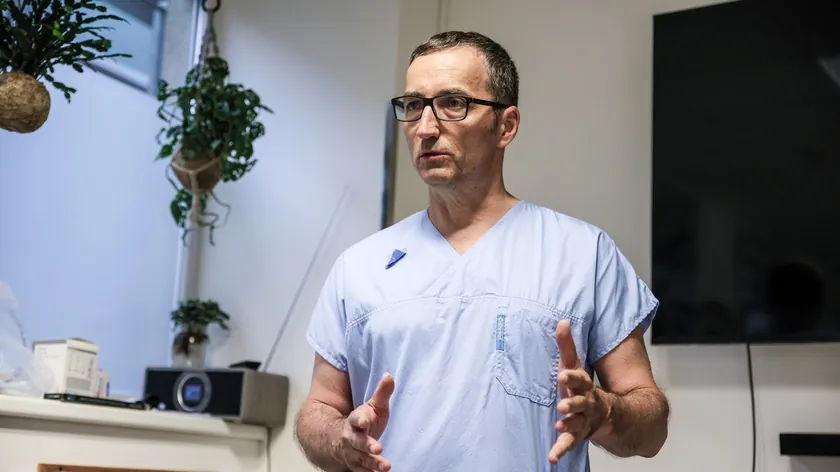 Sırbistan'da yapılan yeni bir araştırma, yaşlıların düzenli olarak alkol tüketmesinin ölüm riskini artırabileceğini gösterdi.
