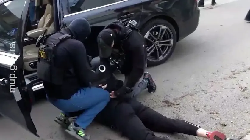 Sırbistan'ın Obrenovac yakınlarında uyuşturucu laboratuvarı bulundu, iki kişi tutuklandı.