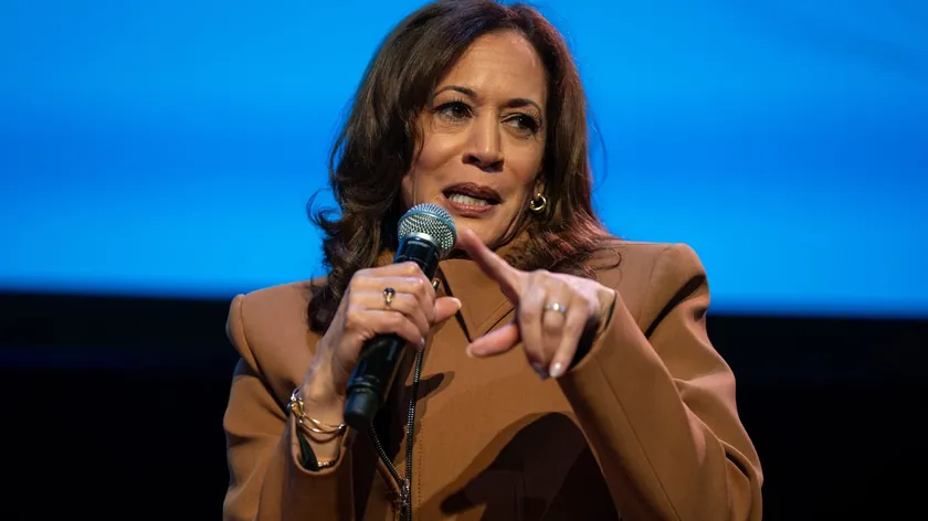 ABD'li Kamala Harris, Netanyahu'yu Trump'ı İran savaşına sürüklemekle suçladı