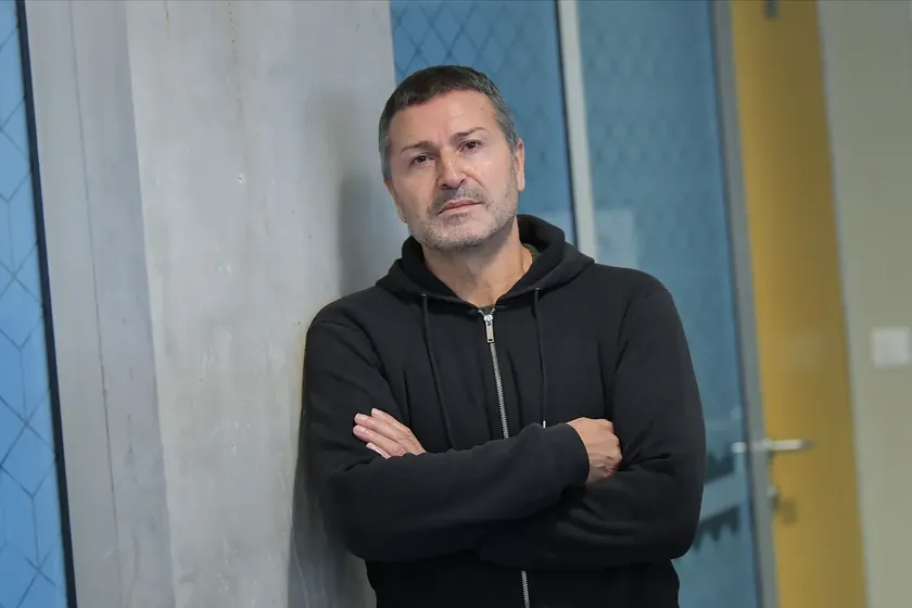 Döle Doğanı'nın Vesna ve Slađa ile olan ilişkileri hakkında yeni bir şarkısı var.