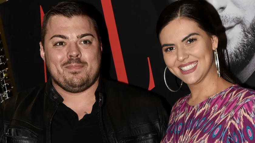 Sırp şarkıcısı Sloba Vasić'in eşi Jelena ile boşanma söylentileri giderek artıyor.