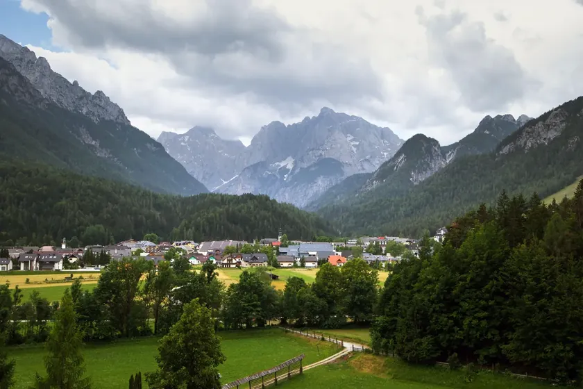 Slovenya'da bir marketten çıkış manzarası dünyanın en güzel otelleriyle kıyaslanabilir.
