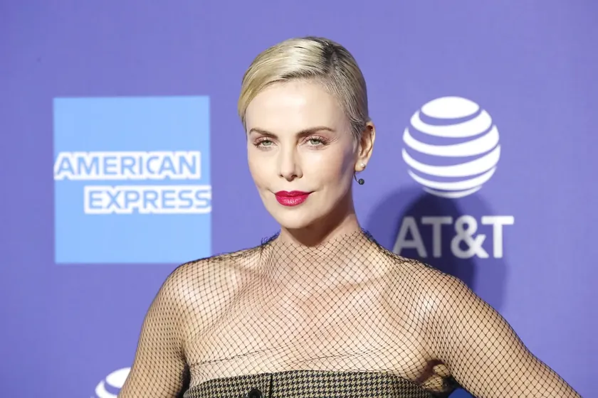 Sırp aktris Charlize Theron, bir Nolan filmiyle ilgili ilginç bir detayi paylaştı.
