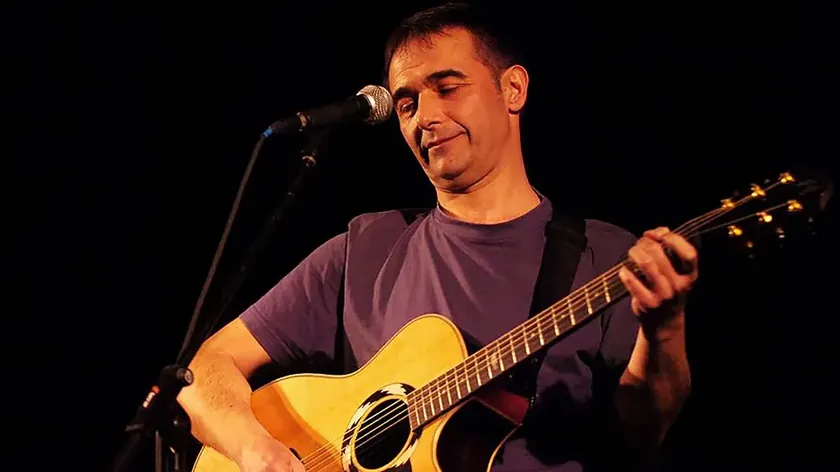 Belgrad ve Zagreb Vlada Divljan'ı 'Tek Bir Aşkım Var' konserleriyle anacak