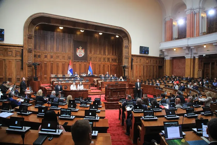 Sırbistan Avrupa Birliği Ulusal Konvansiyonu Meclisi ve Hükümeti AB Şartlarına Çağırıyor