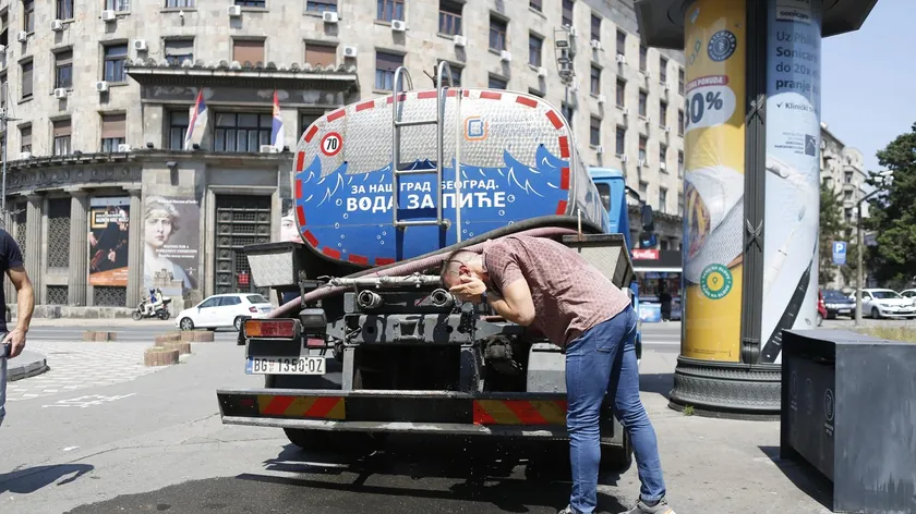 Beograd aşırı sıcaklıklar nedeniyle önlemler alıyor 10 su kaynağı listesi
