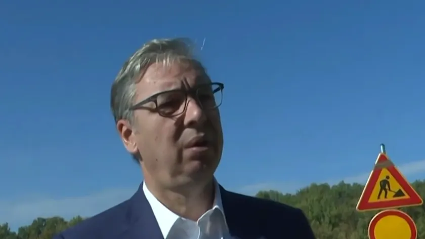 Sırbistan Başbakan Adayı Vučić, Belgrad Belediye Başkanı Šapić'i olaydan sorumlu tuttu