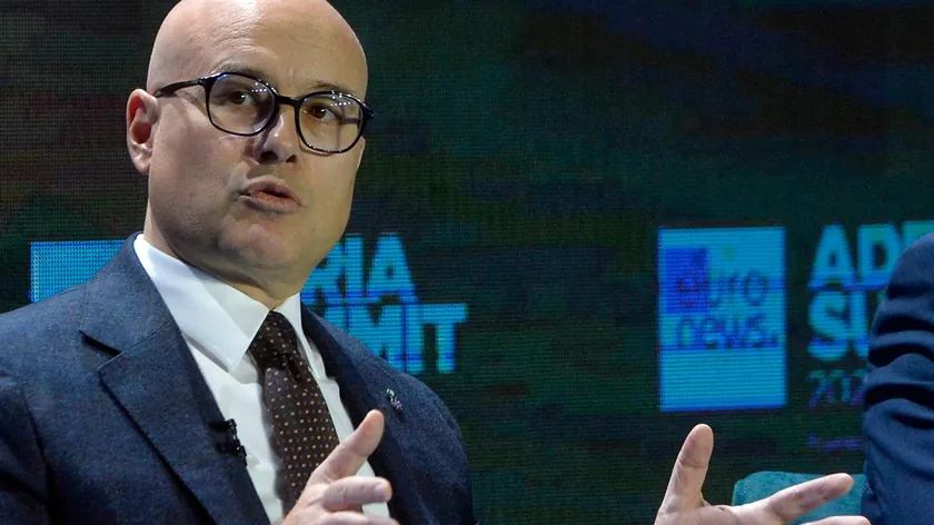 Sırbistan SNS Yerel Seçimlerde Tüm On Belediyede Zafer Hedeflediğini Açıkladı